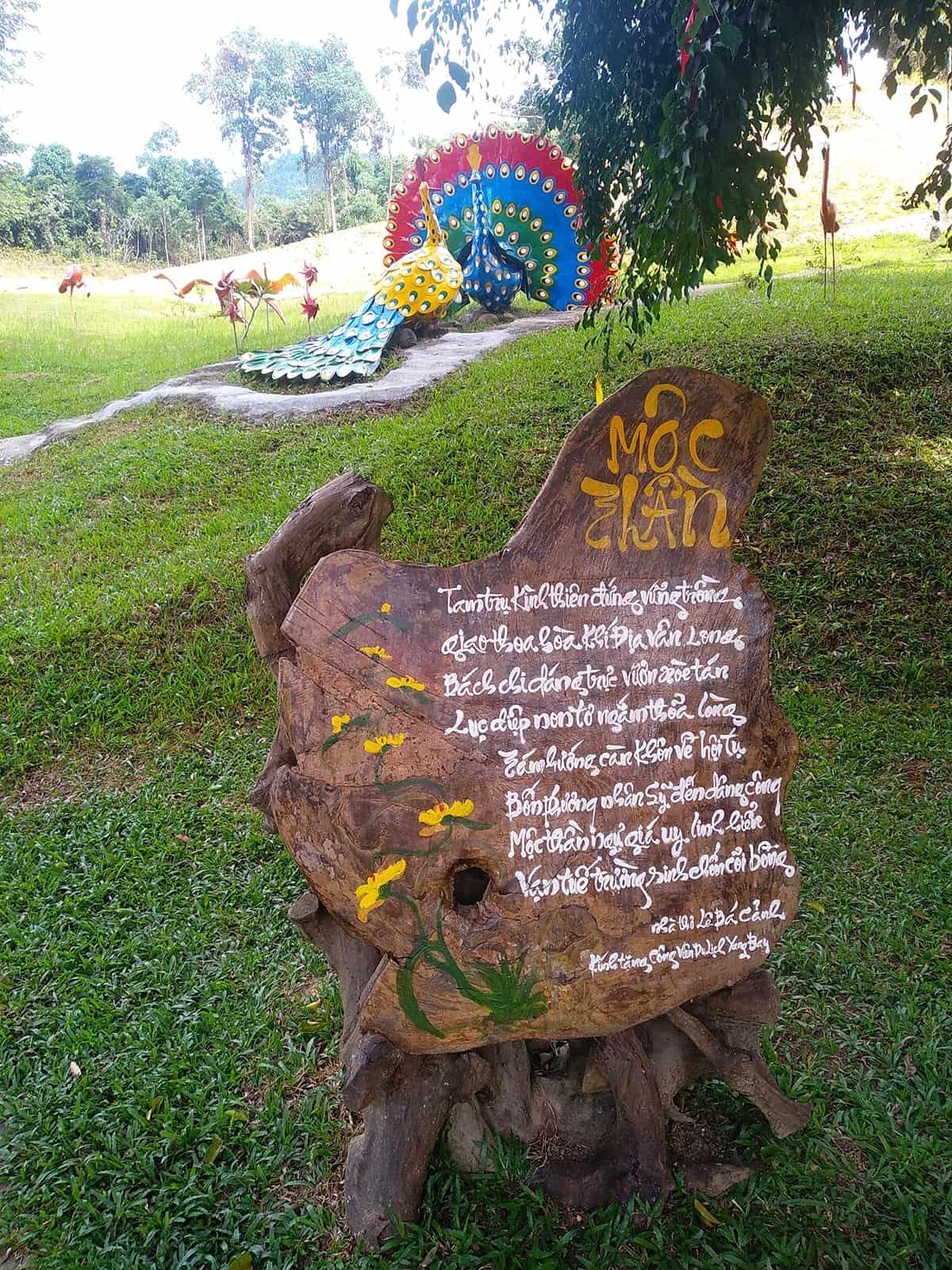 cay-moc-than-thac-yang-bay