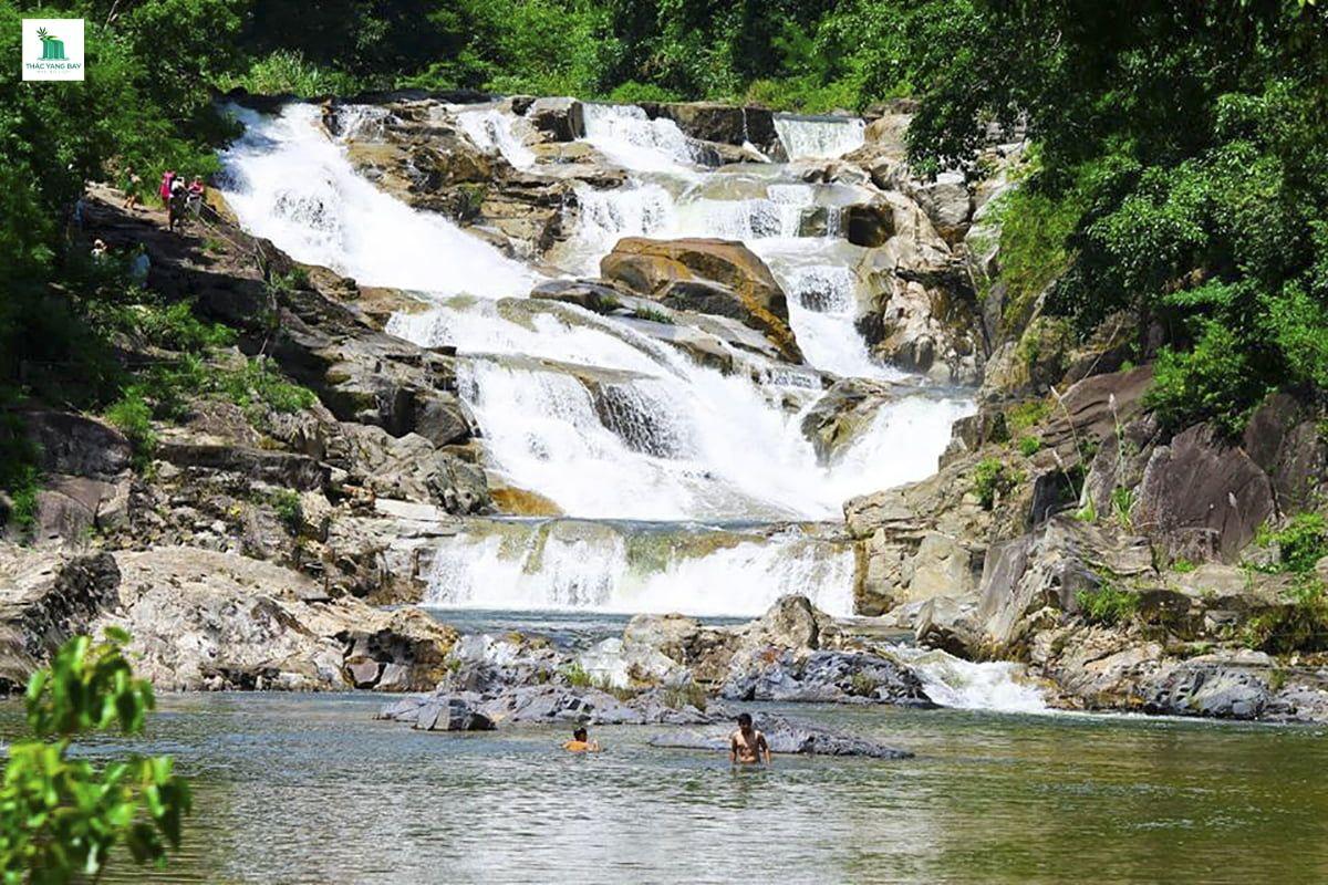 top-5-ly-do-nen-di-du-lich-thac-yang-bay-nha-trang